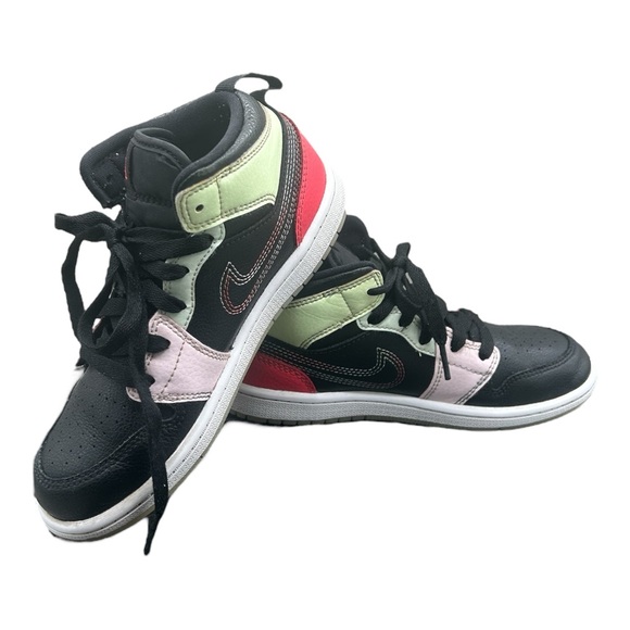 Jordan Kids Glow in the Dark sneakers athletic shoes size 2 youth - Picture 1 of 11